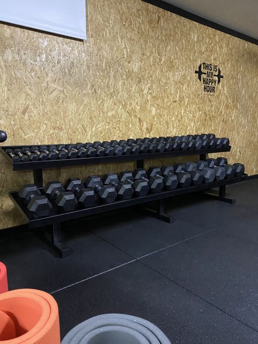 Suportes de Halteres, Kettlebells, bolas, bolas medicinais.etc