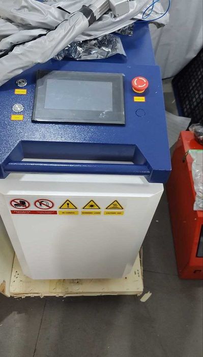 Апарат лазерної зварки maxphotonics 2000W 4 в 1