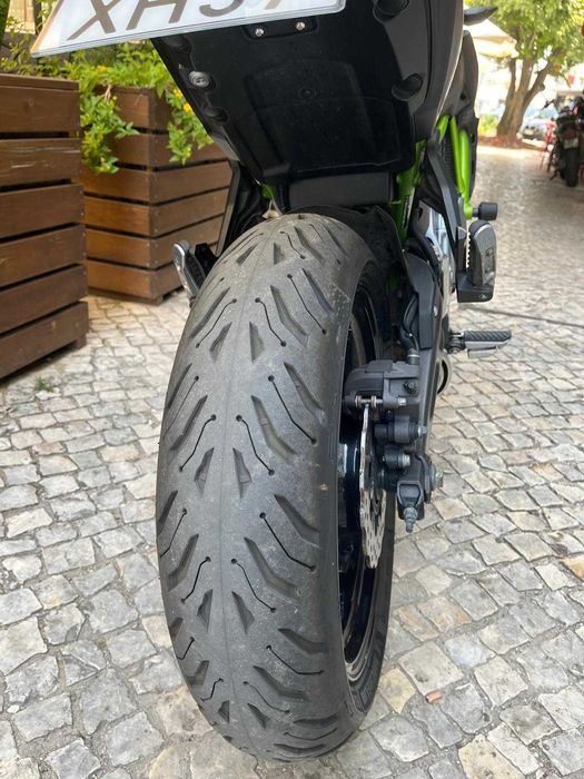 Kawasaki Z650, 68 cv (50.2 kW)