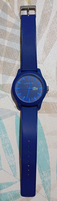 Relógio Lacoste 12.12 com pulseira de silicone azul