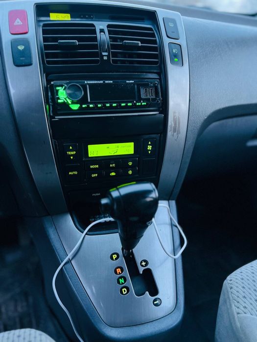 В продаже Hyundai Tucson 2.0 CRDI,Автоматическая коробка передач