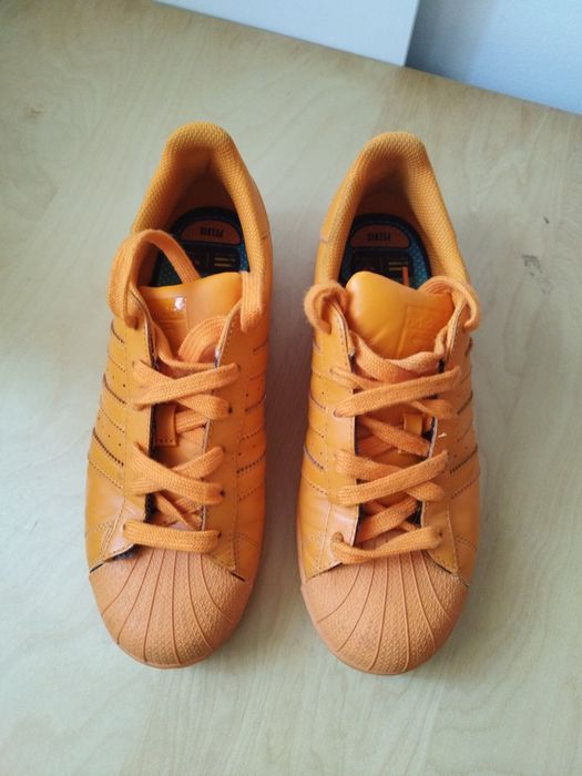 Adidas equality Laranja