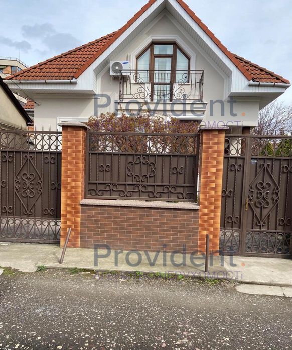 Продається будинок, центр, р-н вул. Швабська