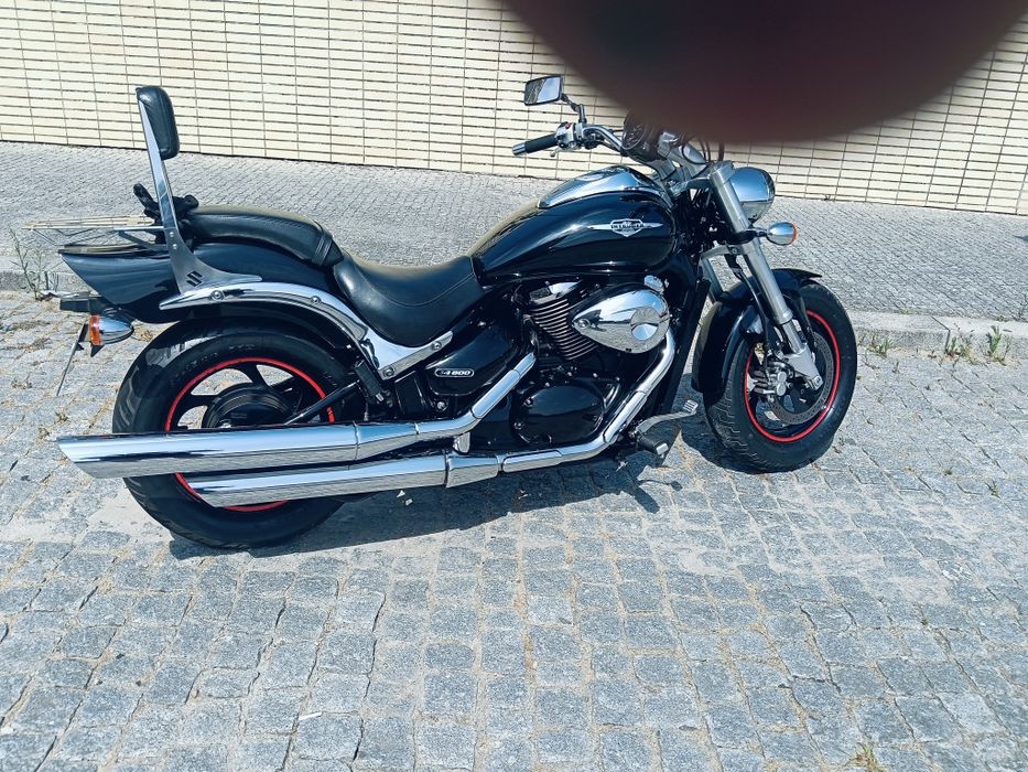 Mota Suzuki intruder M800