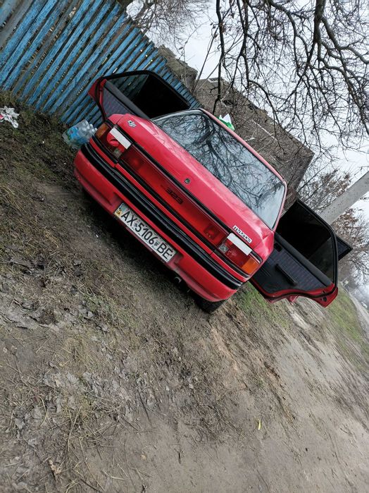 Продам мазду 323 в гарному стани