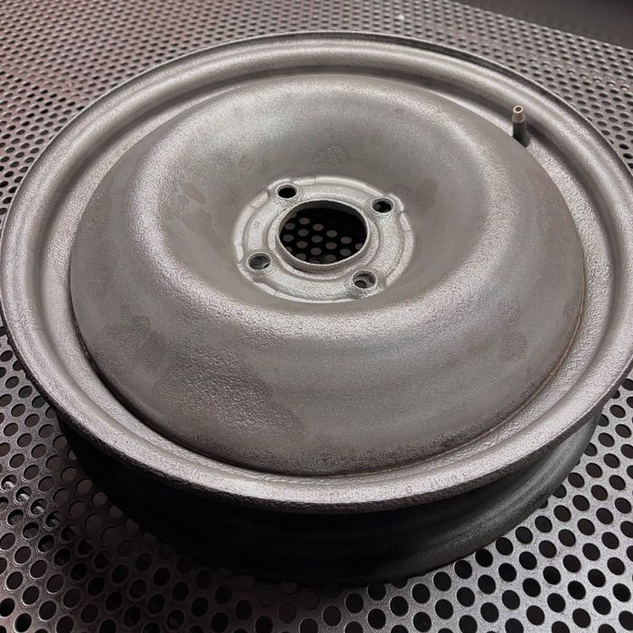 Śrutowanie / piaskowanie metalu - felgi, części, usuwanie rdzy