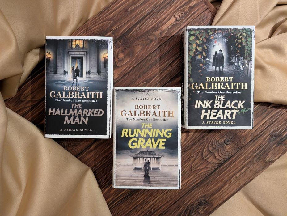 Комплект книг Роберта Ґалбрейта на англійській мові