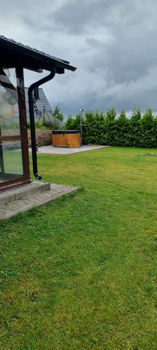 Domek na Kaszubach balia staw rybki