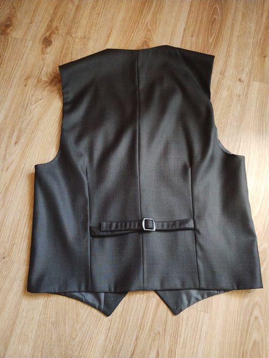 Garnitur grafitowy błyszczący 48 L Fart