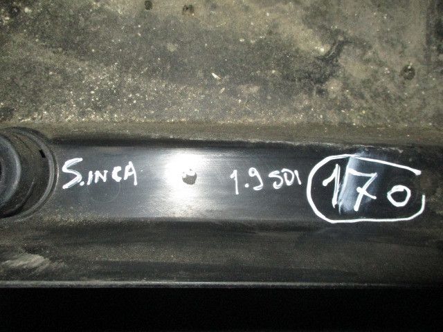 Cobertura do motor / blindagem superior do motor SEAT Inca (6K9)