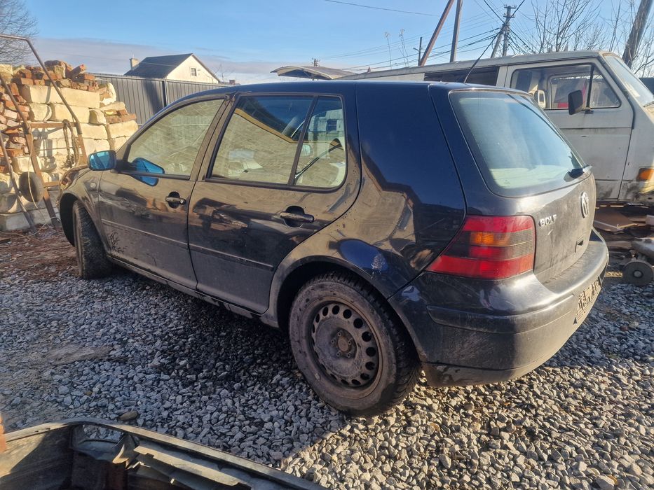 Volkswagen Golf 4 по запчастинах розбірка