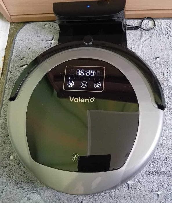 Robot odkurzający z funkcją nawigacji. Valerio