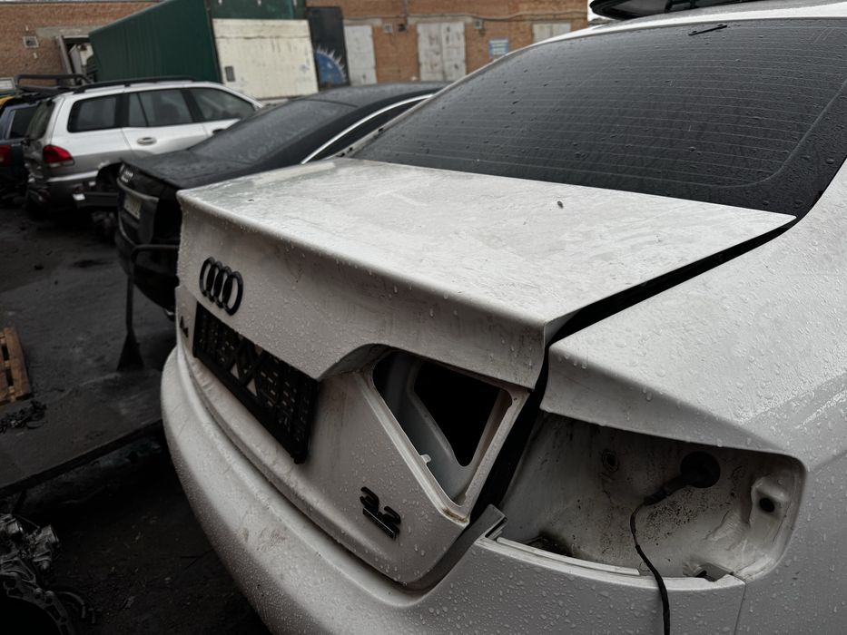 Кришка багажника Audi A4B8 S4 Ауді А4Б8 С4