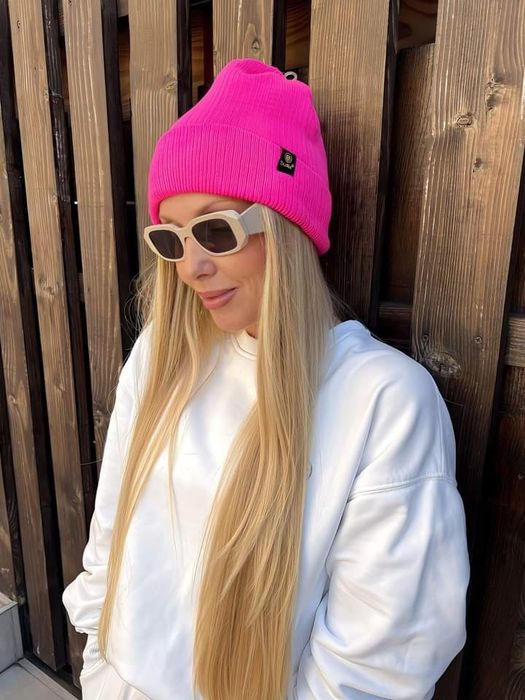 Шапка жіноча, підліткова