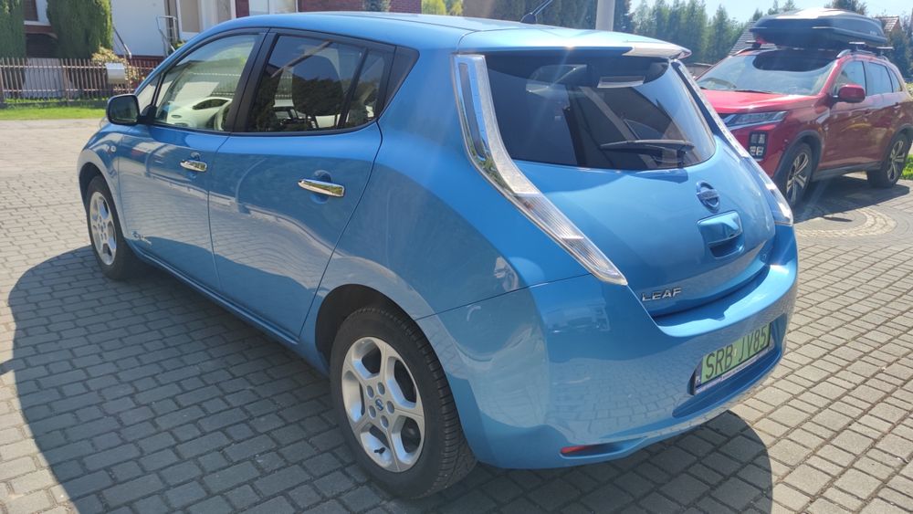 Nissan leaf 2012