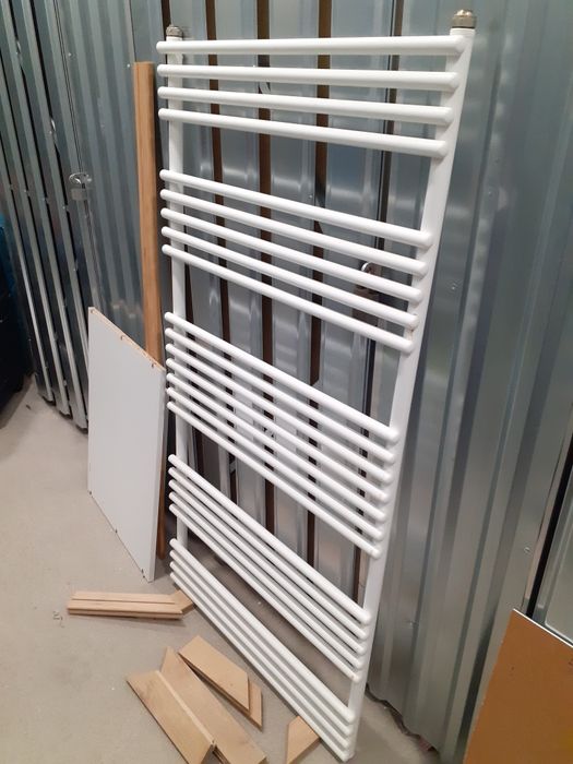 Kaloryfer łazienkowy duży