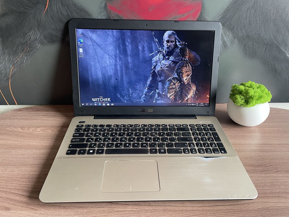 15.ГАРАНТІЯ ігровий Asus/Full HD/Core i5-5200/RAM 8GB/500 HDD/Intel HD+GeForce GT 940 2 GB