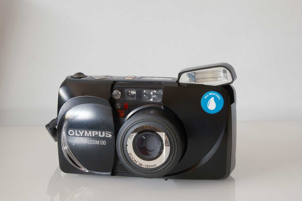 Câmara Fotográfica Analógica Point & Shoot  - Olympus Mju Zoom 130