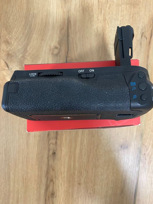 Батарейный блок (Бустер) BG Vertax E13 battery grip