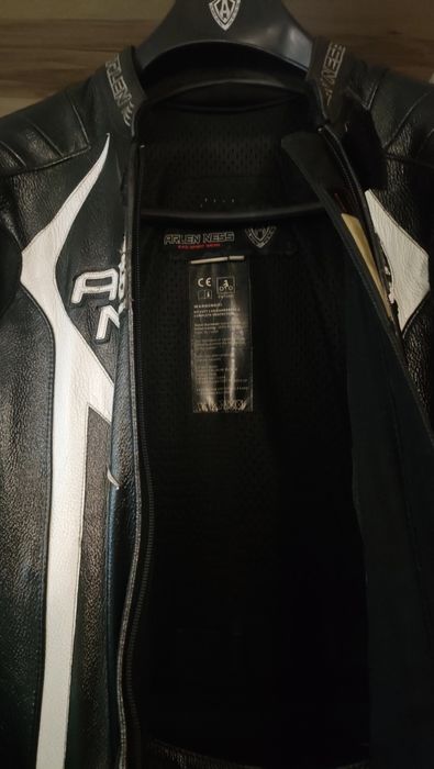 Kombinezon motocyklowy