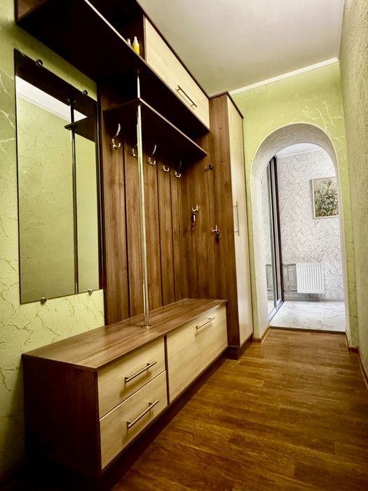 Красива 4-кімнатна з РЕМОНТОМ! Гарне планування! Найкращий район! A11