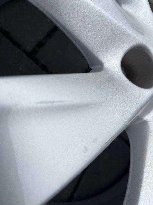 Felgi Opel Corsa D Adam Meriva 6Jx15H2 4x100 ET39 TPMS