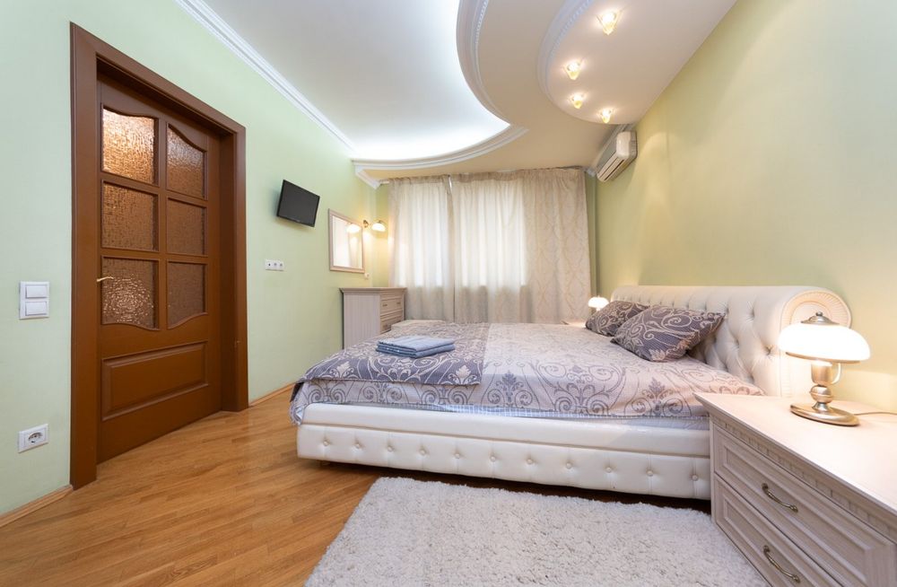 Подобово 2-к.  центр,  В.Стуса