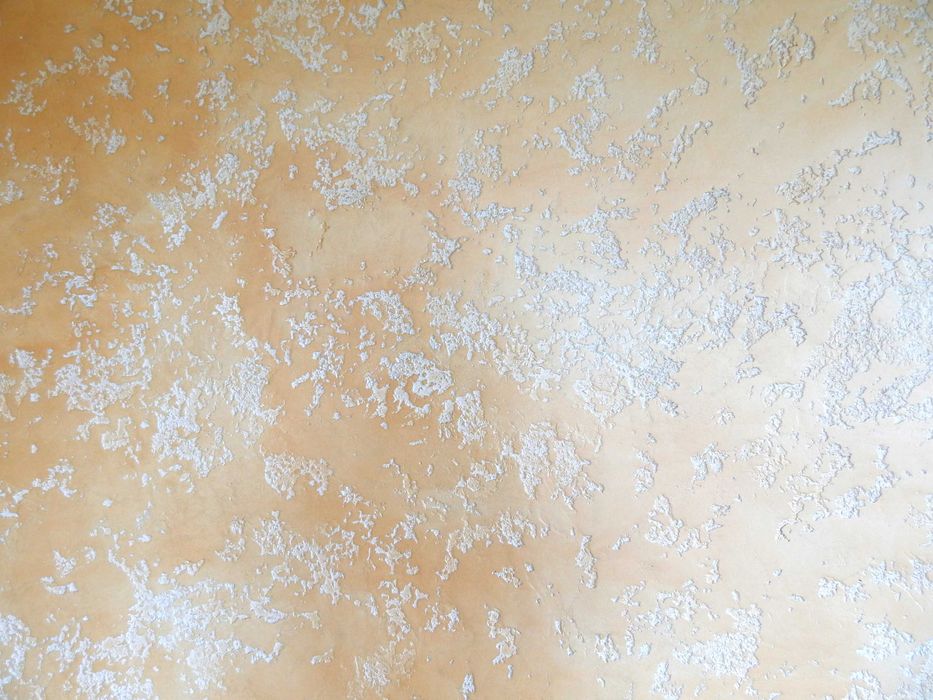 Нанесение декоративной штукатурки . Покраска стен по доступным ценам