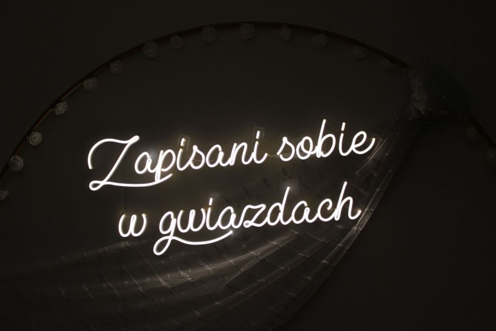 Weselny Neon LED „Zapisani sobie w gwiazdach” - 110×45 cm