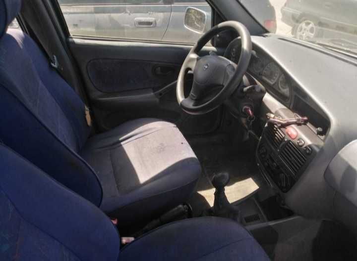Para peças Fiat Palio 1.2 de e 2000 com 73CV a gasolina e boa mecânica