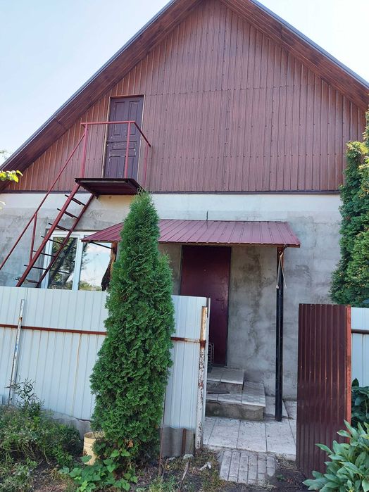 Продам дом со всеми удобствами недалеко от центра Чугуева