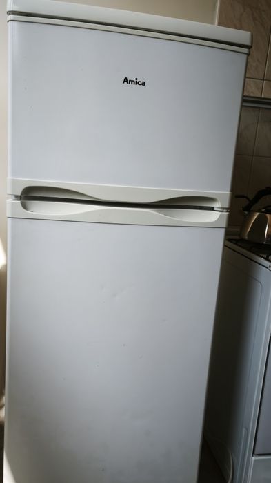 Sprzedam lodówko-zamrażarkę Amica