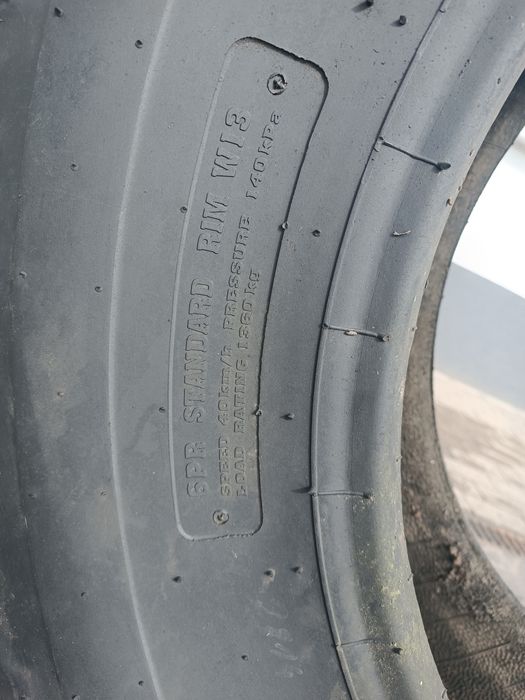 14.9-24 Bomag R-3 opona pojedynka 14.9R24