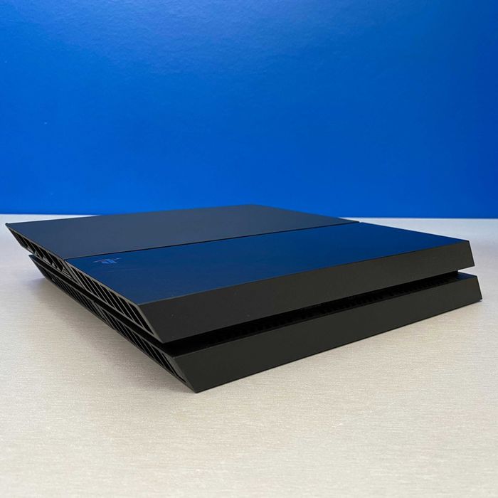 PS4 500GB + Comando