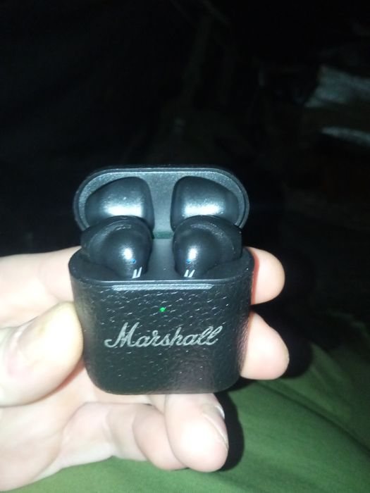 Продаются новые наушники Маршалл