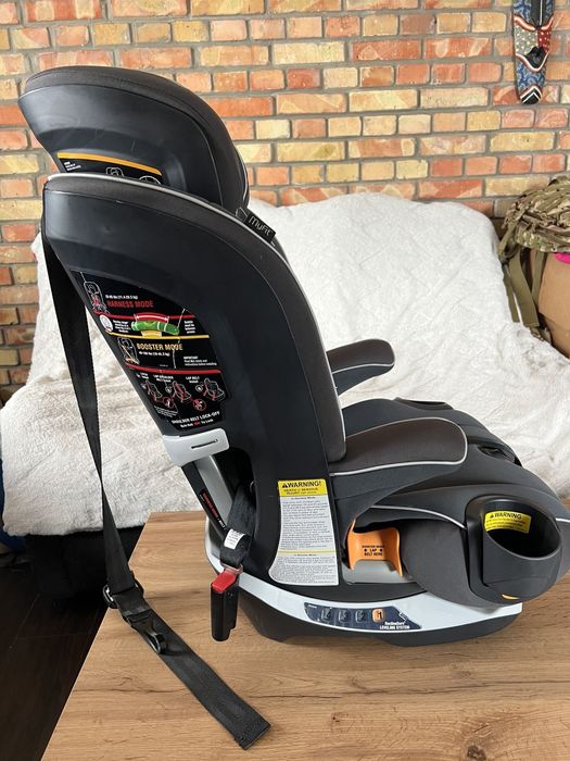 Автокрісло дитяче Chicco. MyFit.