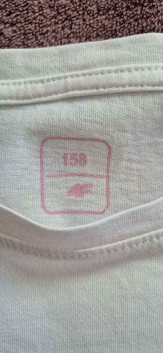 T-shirt dziewczęcy 4F rozmiar 158