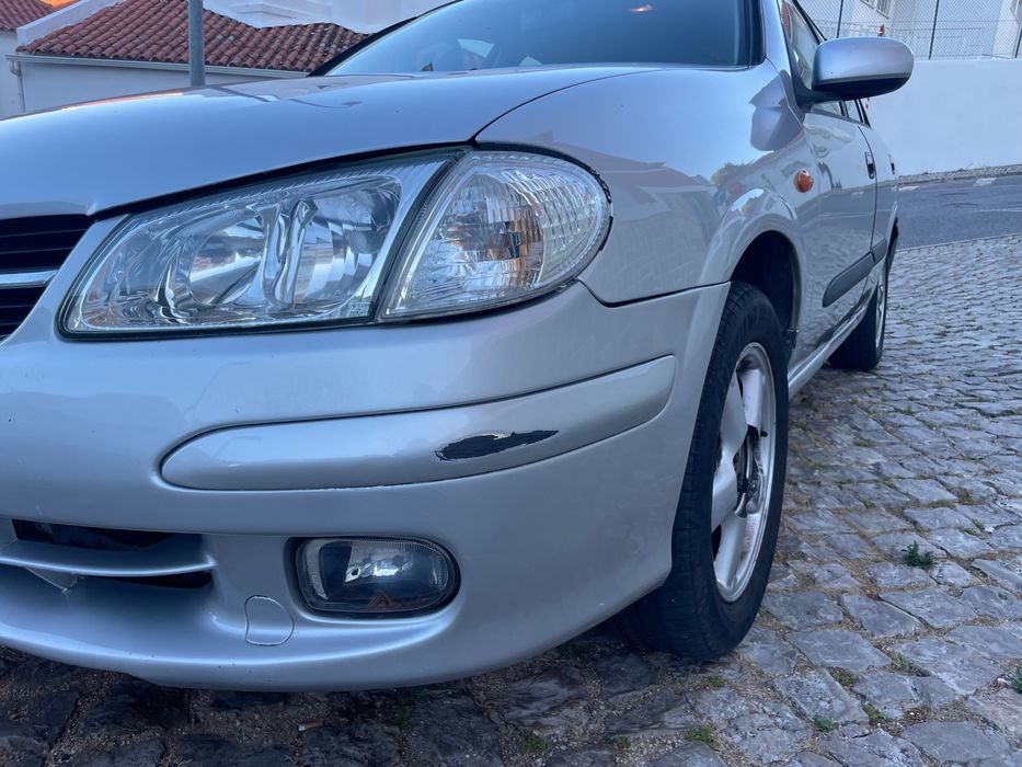 Nissan Almera 2001