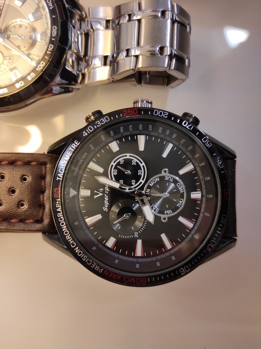 Vendo 3 relógios de homem todos a funcionar e em perfeitas condições