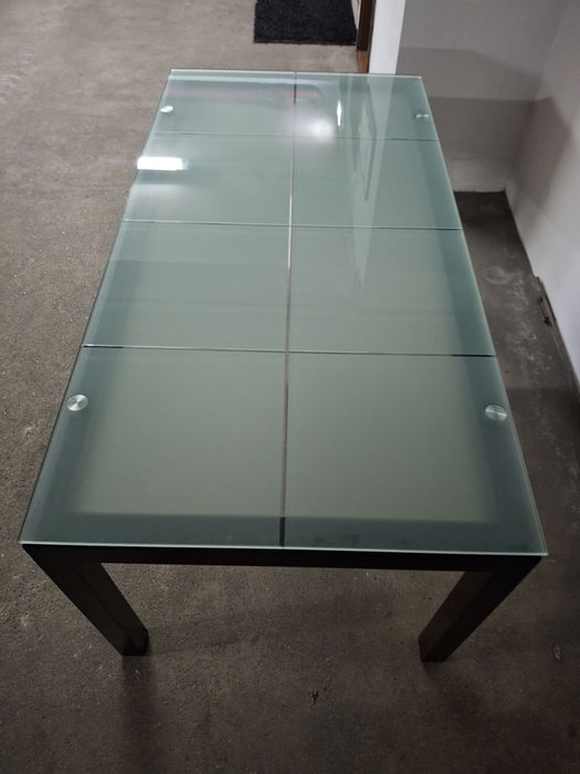 Mesa grande de 8 lugares