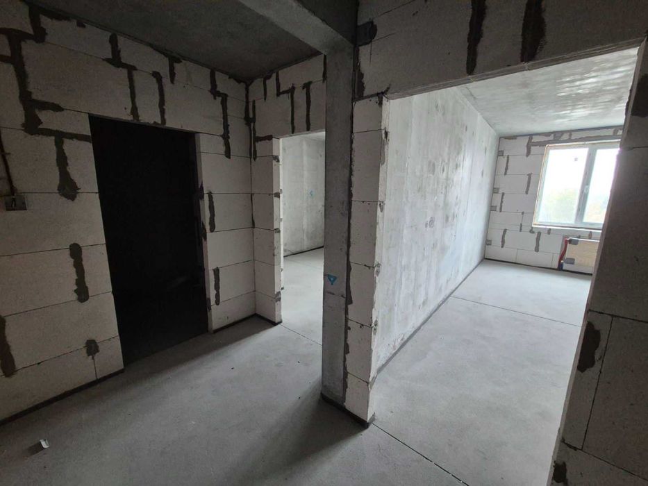 Однокомнатная на Варненской в ЖК "Скай Сити"