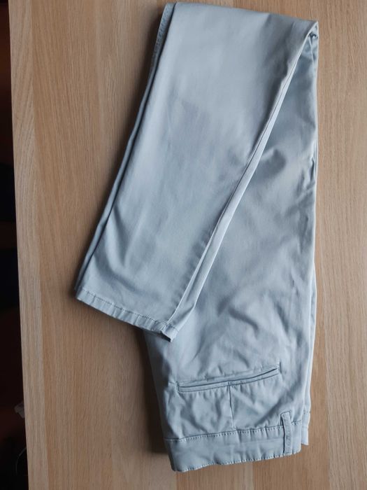 Spodnie chino materiałowe Reserved 32