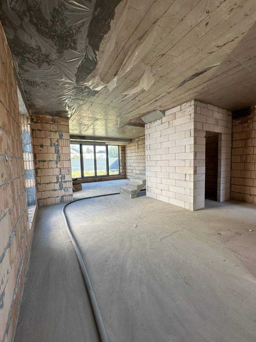 Продаж дуплексу, Заріччя