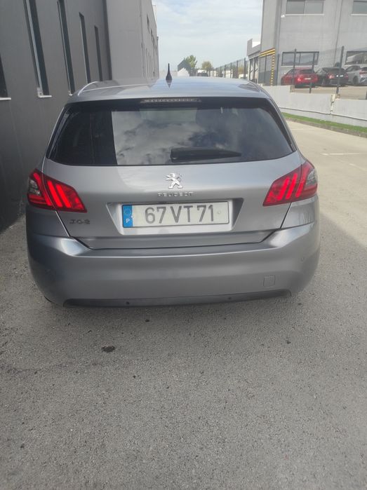 Peugeot 308 1.2 puretech style 130cv
