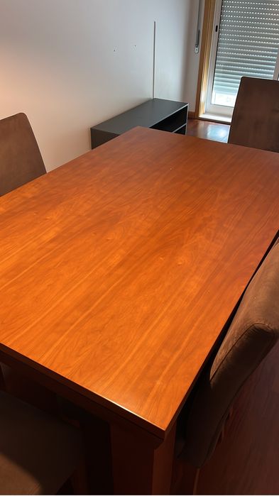 Mesa com 6 Cadeiras Cerejeira Nova