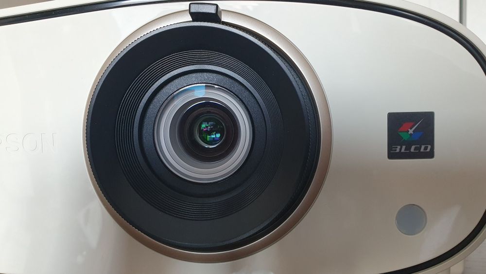 Projektor Epson EH-TW 6700. 3d full HD