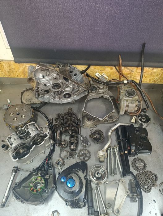 Kawasaki Kxf 250  rok09-10 głowica kartery skrzynia Magneto części
