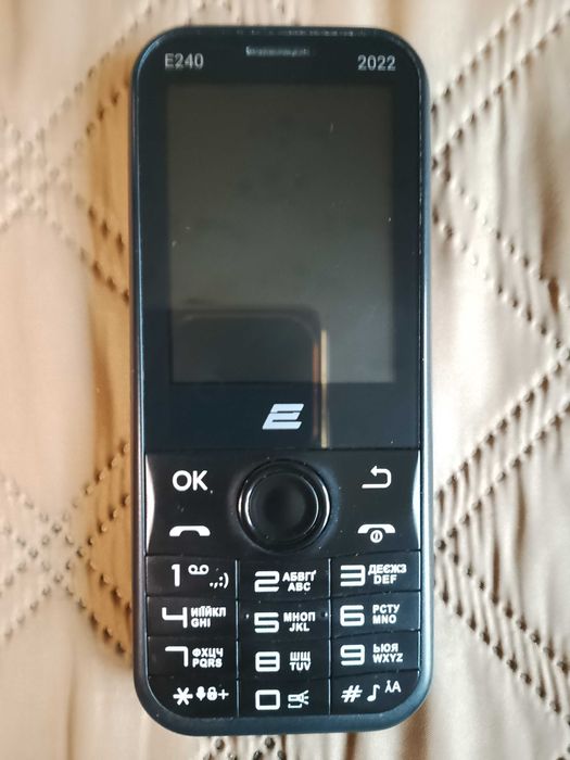 Продам телефон почти новый, на гарантии, в идеальном состоянии