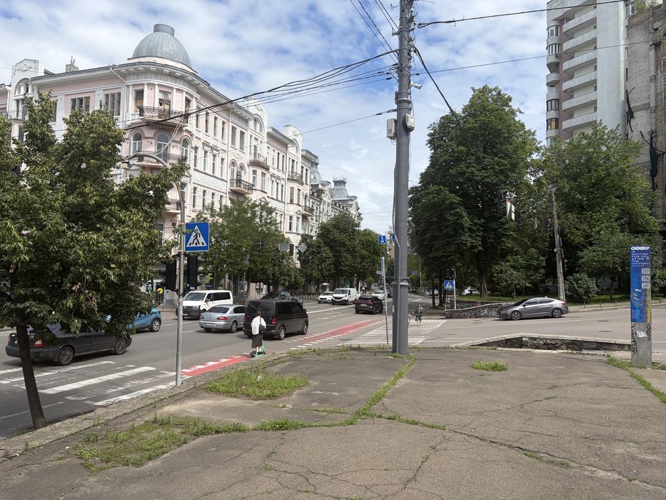 Офіс 272–633 м² у Центрі Києва | Генератор | Батареї | Метро Золоті Ворота  5 хвилин - View 3