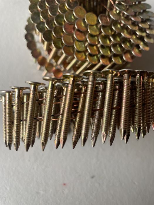 Цвяхи покрівельні в бобінах для бітумної черепиці, для нейлер.